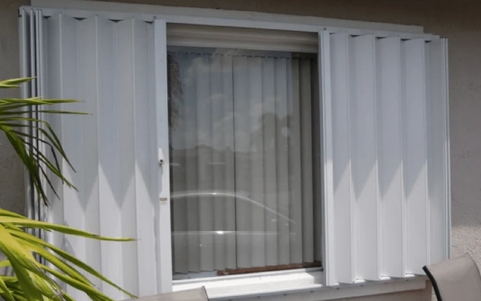Tavarez Rolling Door & Shutters