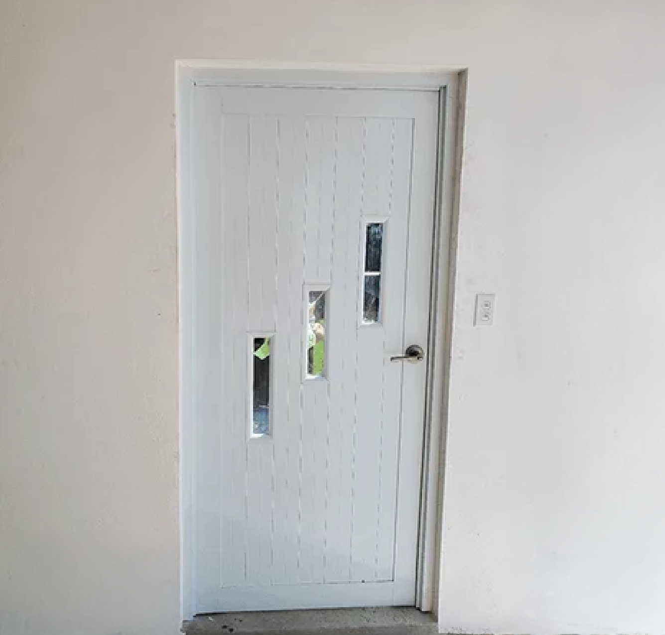 Tavarez Rolling Door & Shutters